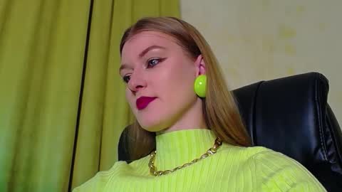 mysticvenus_ online show from 12-01-25, 03:06