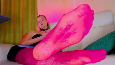 Snapshot of mysticvenus_ chatting on 07-15-26, 07:24 mysticvenus_ online show from 07-15-26, 07:24