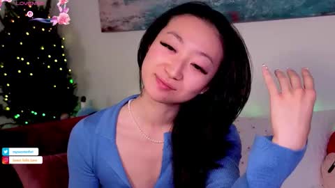 Snapshot of mysweetsofie1 chatting on 12-21-25, 08:05 MySweetSofie online show from 12-21-25, 08:05