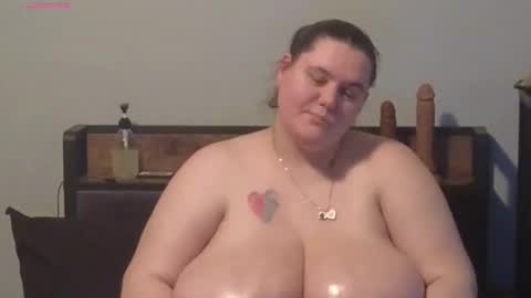 Mzjuicybootay online show from 12-15-25, 04:33