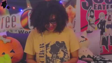 Snapshot of n1nt3ndh03 chatting on 12-13-24, 06:00 kiwi online show from 12-13-24, 06:00