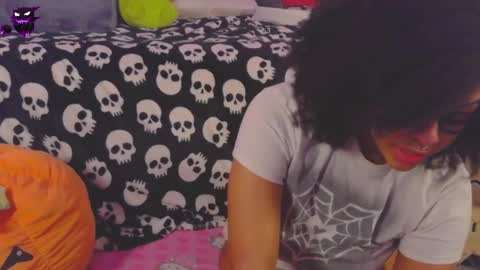 Snapshot of n1nt3ndh03 chatting on 12-17-24, 03:28 kiwi online show from 12-17-24, 03:28