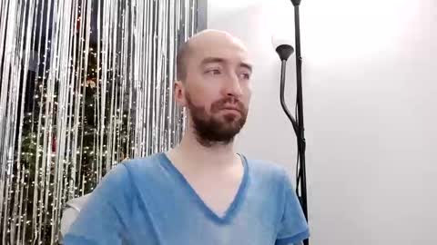 Snapshot of n22day22 chatting on 01-01-25, 09:20 Mr Bigmagnum online show from 01-01-25, 09:20