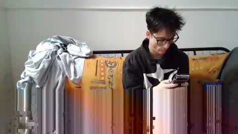 a Ordinary Boy online show from 02-12-26, 12:49