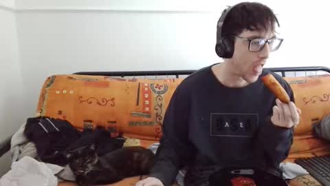 a Ordinary Boy online show from 02-22-26, 03:43