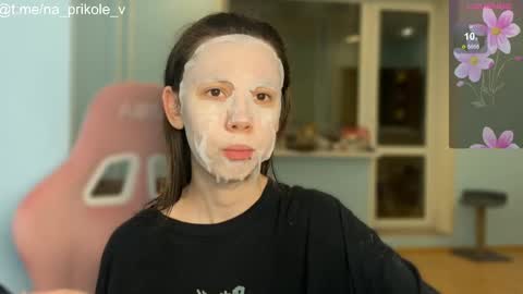 Vanessa and Julia  online show from 11-12-25, 04:18