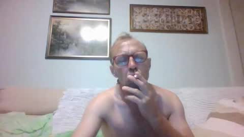 Snapshot of nachtigall25 chatting on 09-08-25, 11:15 nachtigall25 online show from 09-08-25, 11:15