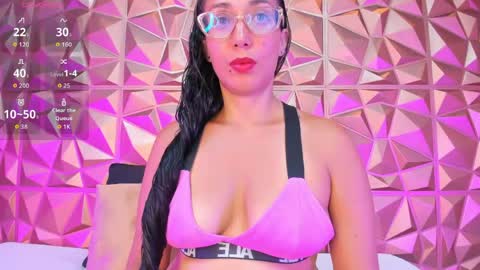 Snapshot of nadiajalil chatting on 05-20-26, 08:26 nadiajalil online show from 05-20-26, 08:26