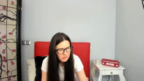 nadiatrue online show from 06-18-26, 05:06