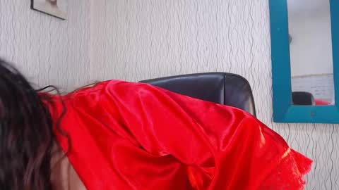 Snapshot of nadiawhite_ chatting on 03-06-25, 09:47 Nadia online show from 03-06-25, 09:47