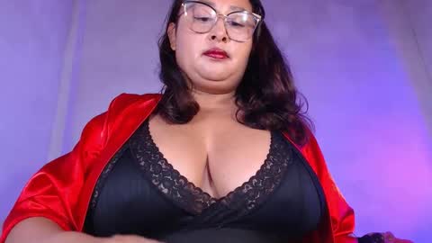 Snapshot of nadiawhite_ chatting on 12-01-25, 09:14 Nadia online show from 12-01-25, 09:14