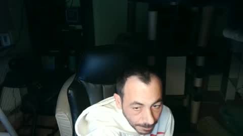 Mario online show from 02-11-25, 08:42