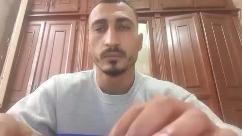 Snapshot of nadirff16 chatting on 12-20-25, 11:28 V online show from 12-20-25, 11:28
