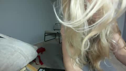 Snapshot of nadyasoft chatting on 11-22-25, 11:31 Nadyasoft online show from 11-22-25, 11:31