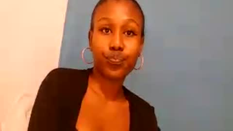Snapshot of nah296652 chatting on 07-17-26, 06:35 nah296652 online show from 07-17-26, 06:35