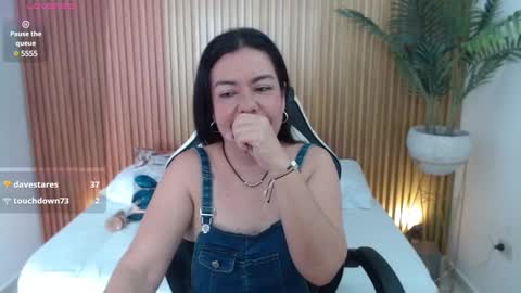 Snapshot of nahia_13 chatting on 01-15-25, 02:46 N A H I A online show from 01-15-25, 02:46
