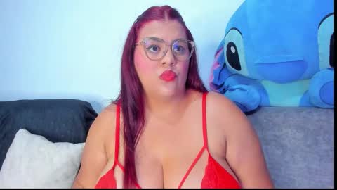 Snapshot of nahiaa233 chatting on 10-12-25, 09:52 nahiaa233 online show from 10-12-25, 09:52