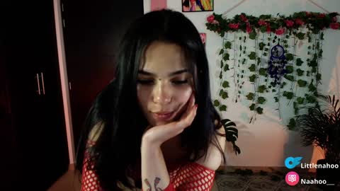 Snapshot of naho_4269 chatting on 01-30-25, 04:27 Naho  Sigueme en mis Redes Sociales Follow me on my social networks online show from 01-30-25, 04:27