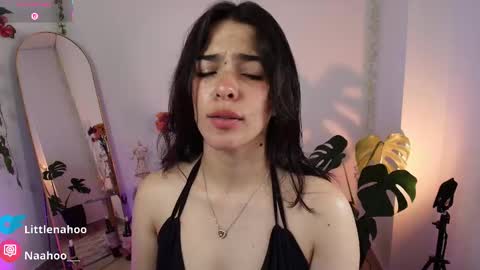 Snapshot of naho_4269 chatting on 10-25-25, 11:29 Naho  Sigueme en mis Redes Sociales Follow me on my social networks online show from 10-25-25, 11:29