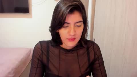 independent model online show from 01-15-26, 02:16