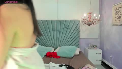 Nahomi online show from 12-10-24, 01:54