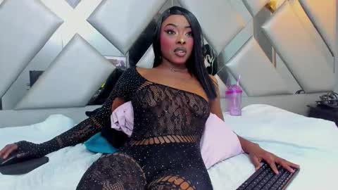 Nahomi  online show from 03-07-26, 01:13