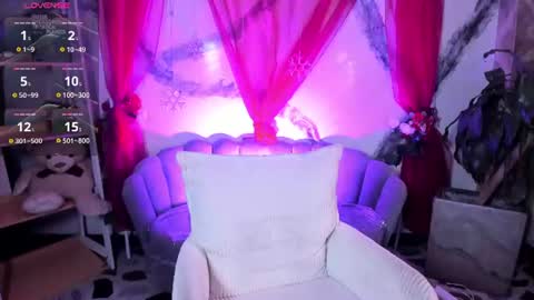 Snapshot of nahomirichards chatting on 06-12-26, 06:01 Nahomi online show from 06-12-26, 06:01