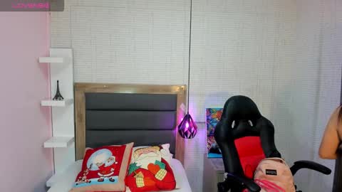   SHELBY   online show from 12-03-25, 12:14