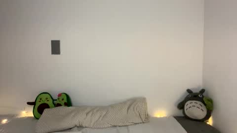 nahomy online show from 03-26-26, 02:44