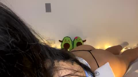 Snapshot of nahomy_joness chatting on 04-30-26, 02:12 nahomy online show from 04-30-26, 02:12
