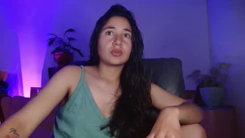 Snapshot of nahomy_rain chatting on 05-26-26, 02:18 online show from 05-26-26, 02:18