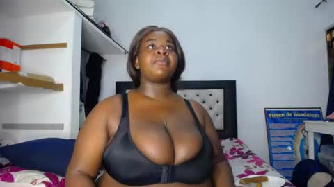 Snapshot of nahybig_boobs chatting on 07-23-26, 02:20 Karatbby online show from 07-23-26, 02:20