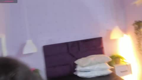 nailagrey online show from 02-15-26, 03:25