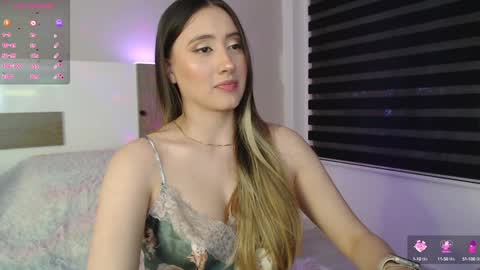 Snapshot of nailahk chatting on 01-04-25, 01:10 NAILAHK online show from 01-04-25, 01:10