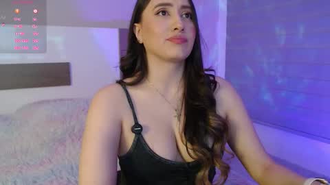 Snapshot of nailahk chatting on 11-28-25, 12:57 NAILAHK online show from 11-28-25, 12:57