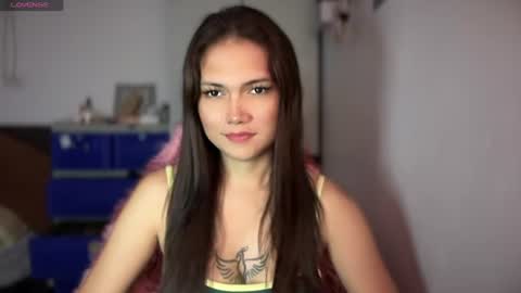 Snapshot of naisha143 chatting on 07-11-26, 03:53 MARY MAE online show from 07-11-26, 03:53