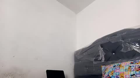 Snapshot of naisha_and_axelh chatting on 02-05-26, 05:39 naisha and axel2 online show from 02-05-26, 05:39