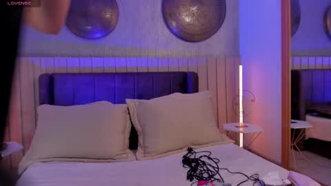 Snapshot of naishaford_1 chatting on 01-09-26, 04:37 Naisha Ford online show from 01-09-26, 04:37