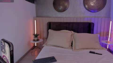 Snapshot of naishaford_1 chatting on 01-15-26, 03:55 Naisha Ford online show from 01-15-26, 03:55