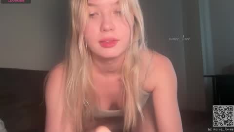 Mia  guest- Eva from DOUBLECUTIES online show from 04-24-26, 02:41
