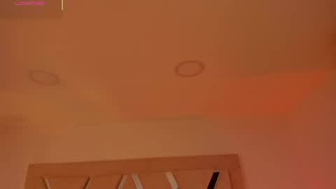 INSTAGRAM  m2221     online show from 04-11-26, 10:08