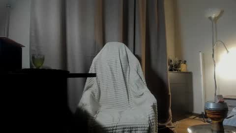 Snapshot of naked_psychologist chatting on 12-27-24, 04:54 Asy no face  online show from 12-27-24, 04:54