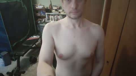 Snapshot of nakedcav chatting on 04-05-26, 03:53 NakedClown online show from 04-05-26, 03:53