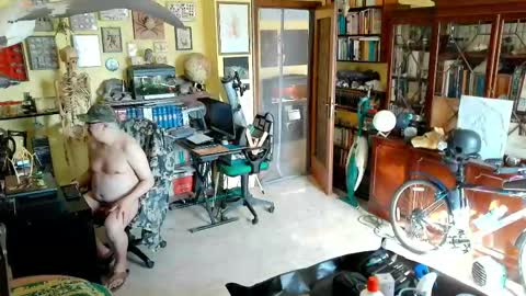 Naked Naturist online show from 04-17-26, 07:00