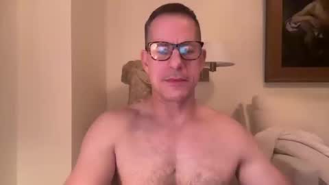 Snapshot of nakedsuperman1234 chatting on 02-20-25, 10:37 nakedsuperman1234 online show from 02-20-25, 10:37