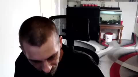 Snapshot of nakedtoken chatting on 04-02-26, 10:24 nakedtoken online show from 04-02-26, 10:24