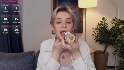 Kate online show from 12-04-25, 11:52