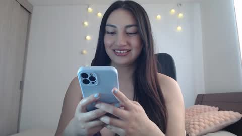 Snapshot of nala_foster chatting on 07-07-26, 04:11 Nala online show from 07-07-26, 04:11
