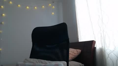 Snapshot of nala_foster chatting on 07-22-26, 04:21 Nala online show from 07-22-26, 04:21