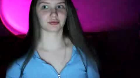 Lola online show from 03-31-26, 03:01